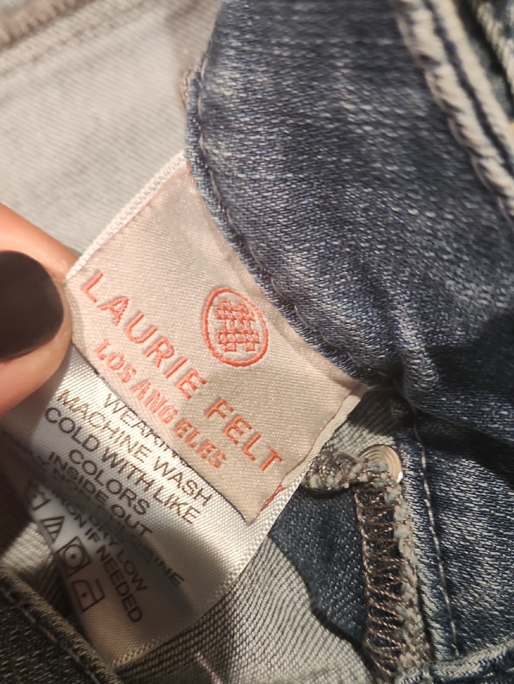 ❤️ LAURIE FELT EMBROIDERED HIGH RISE SKINNY DAISY DENIM JEANS, 4P (27 PETITE) - Picture 11 of 12